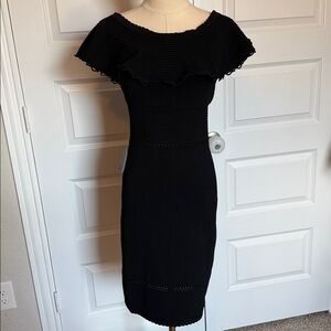 NWT Bebe black ruffle neckline bodycon dress 🖤 Sz medium